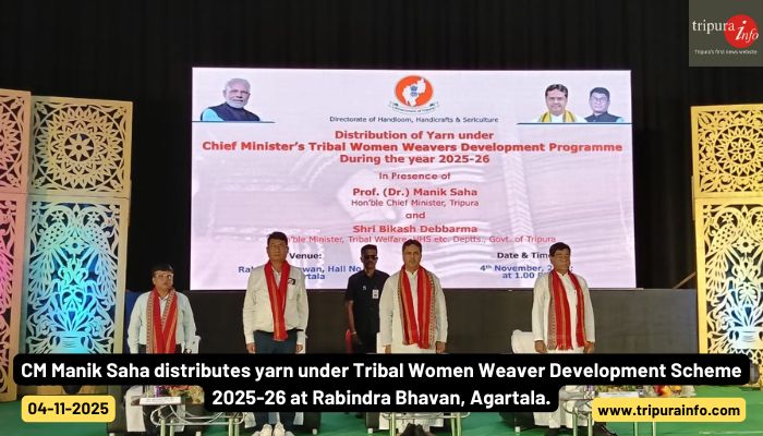 CM Manik Saha distributes yarn under Tribal Women Weaver Development Scheme 2025-26 at Rabindra Bhavan, Agartala.