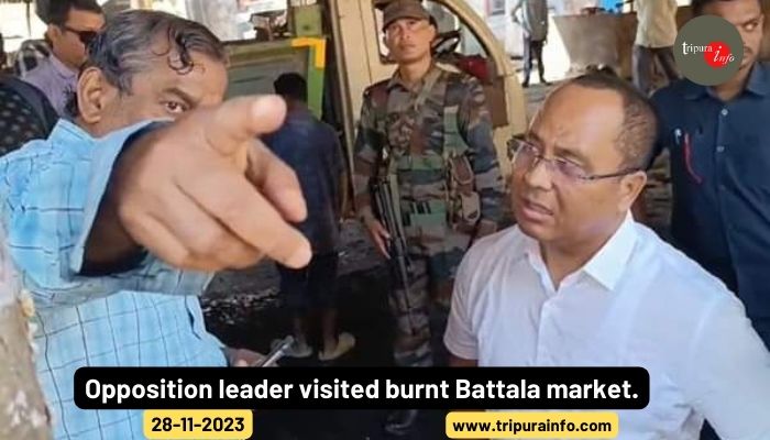 Opposition leader visited burnt Battala market.